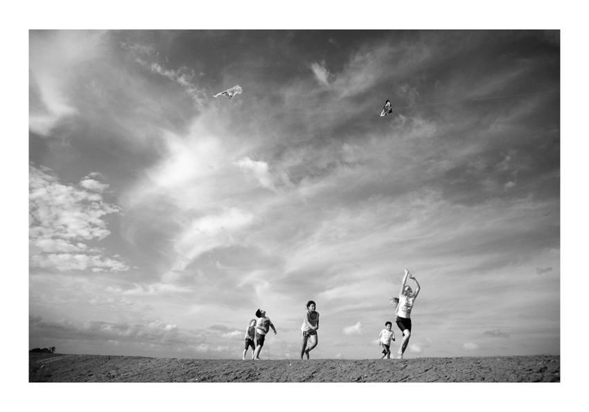 Kite Over the Levee - 12x18 - $850-$1000